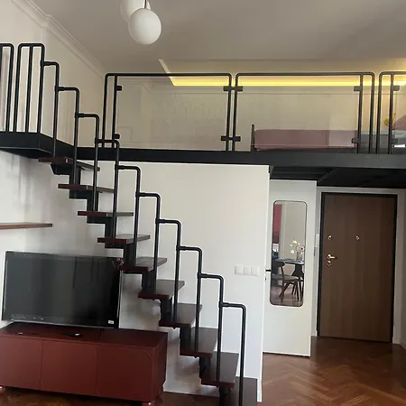 Z Antresola W Centrum Lodzi Апартаменты *